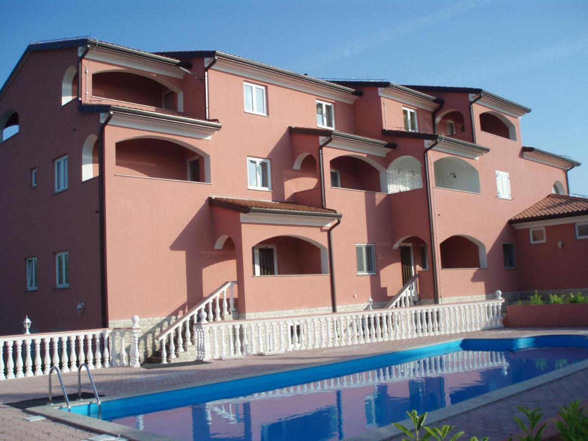 Villa Chiara Krnica Buitenkant foto